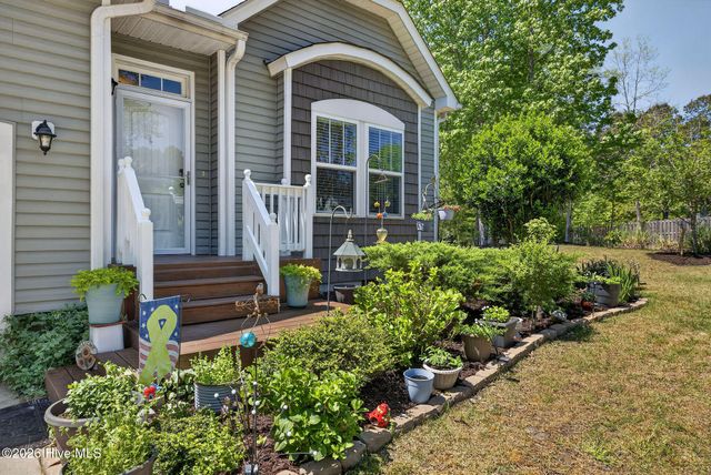99 Thomas Lane, Hampstead, NC 28443
