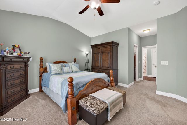 99 Thomas Lane, Hampstead, NC 28443