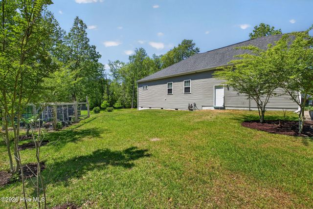 99 Thomas Lane, Hampstead, NC 28443