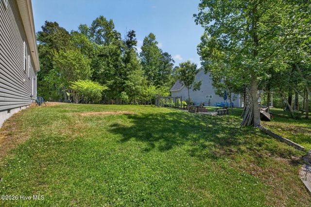 99 Thomas Lane, Hampstead, NC 28443
