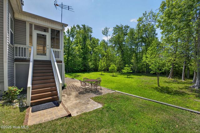 99 Thomas Lane, Hampstead, NC 28443
