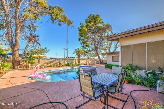 4513 W EL CAMINITO Drive, Glendale, AZ 85302