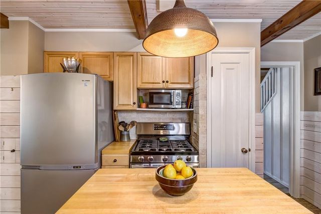 2808 Clark Place, Eau Claire, WI 54701