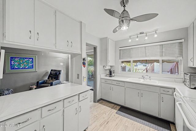 500 W CLARENDON Avenue C7, Phoenix, AZ 85013