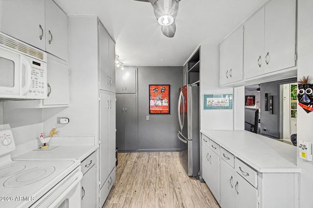 500 W CLARENDON Avenue C7, Phoenix, AZ 85013