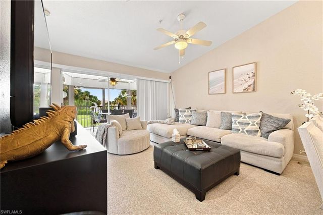 9022 Michael CIR 2, Naples, FL 34113