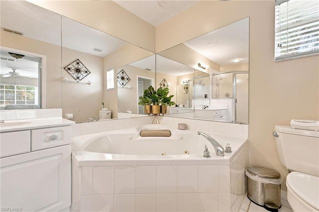 9022 Michael CIR 2, Naples, FL 34113