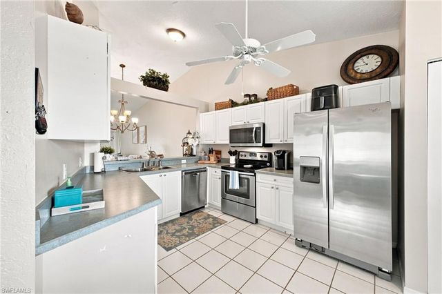 9022 Michael CIR 2, Naples, FL 34113