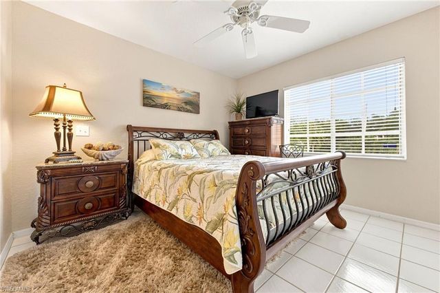 9022 Michael CIR 2, Naples, FL 34113