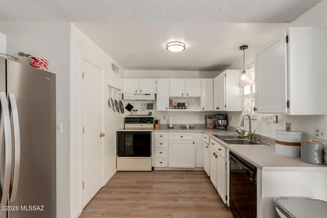 7131 E Portland Drive, Tucson, AZ 85730