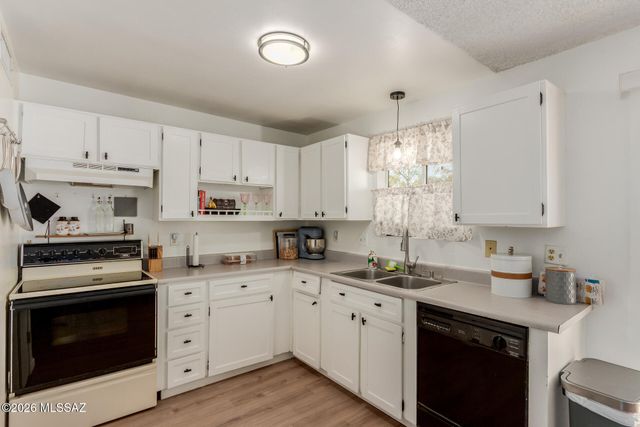 7131 E Portland Drive, Tucson, AZ 85730