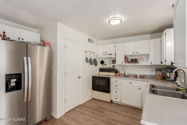 7131 E Portland Drive, Tucson, AZ 85730