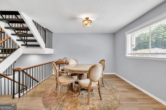 7307 Cardigan Circle, Sandy Springs, GA 30328