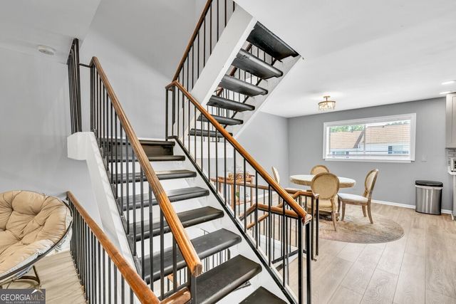 7307 Cardigan Circle, Sandy Springs, GA 30328