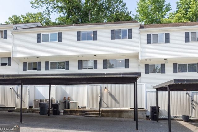 7307 Cardigan Circle, Sandy Springs, GA 30328