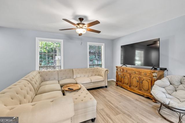 7307 Cardigan Circle, Sandy Springs, GA 30328