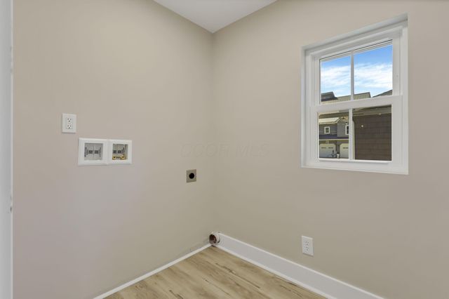 86 Wood Street, Buckeye Lake, OH 43008