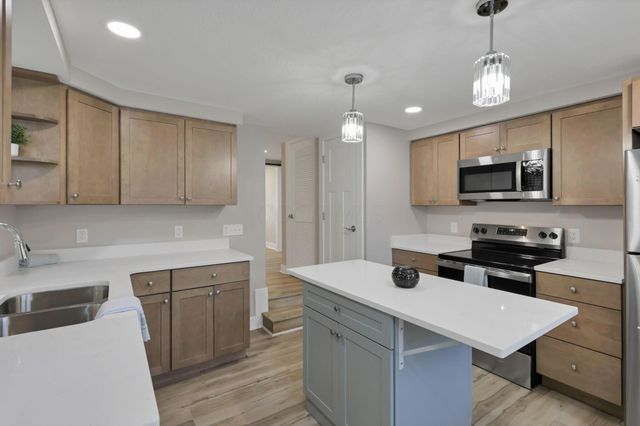 86 Wood Street, Buckeye Lake, OH 43008