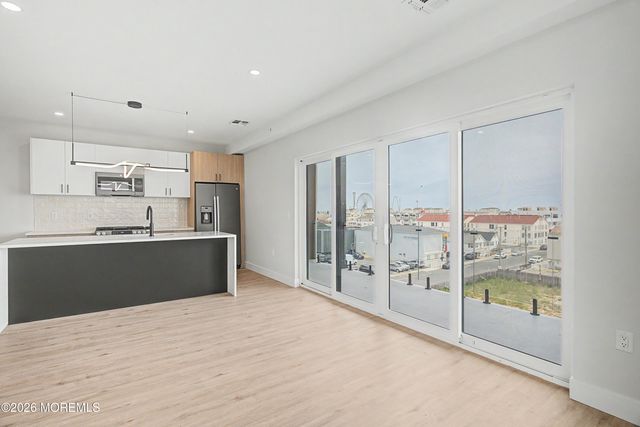 401 Boulevard 505 Penthouse, Seaside Heights, NJ 08751