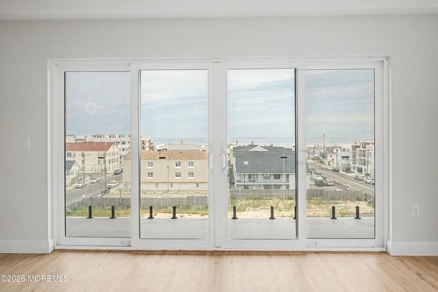 401 Boulevard 505 Penthouse, Seaside Heights, NJ 08751