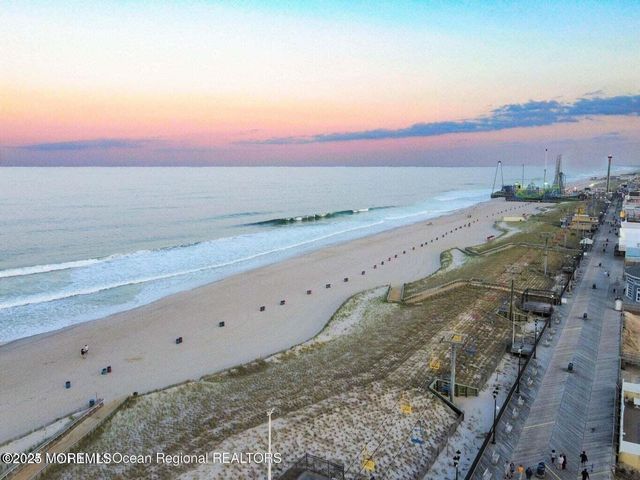 401 Boulevard 505 Penthouse, Seaside Heights, NJ 08751