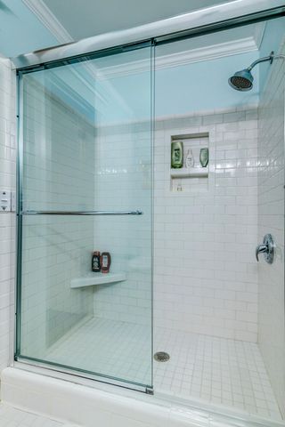 902 Mikell Drive, Charleston, SC 29412