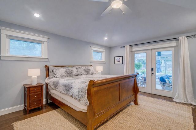 902 Mikell Drive, Charleston, SC 29412