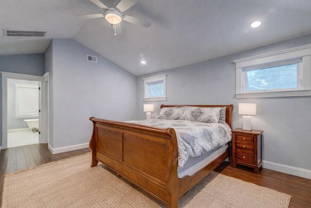 902 Mikell Drive, Charleston, SC 29412