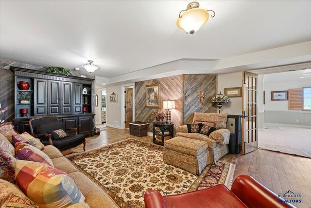 19424 LOWER REDWATER RD, Spearfish, SD 57783