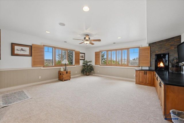 19424 LOWER REDWATER RD, Spearfish, SD 57783