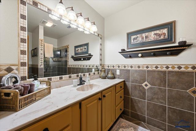 19424 LOWER REDWATER RD, Spearfish, SD 57783