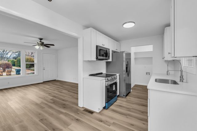 365 Leo Ln, Nashville, TN 37211