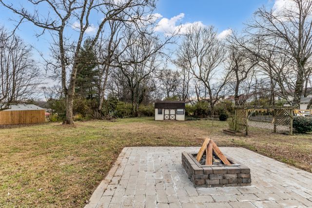 365 Leo Ln, Nashville, TN 37211