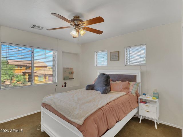5227 W DESERT Lane, Laveen, AZ 85339
