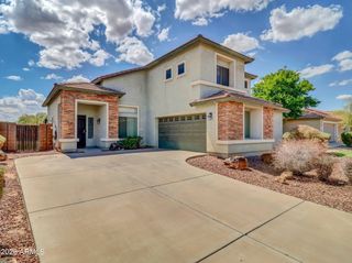 5227 W DESERT Lane, Laveen, AZ 85339