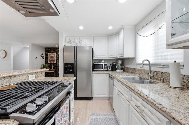 1410 Stanford Avenue A, Redondo Beach, CA 90278