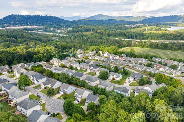 16 Holmes Lane, Arden, NC 28704