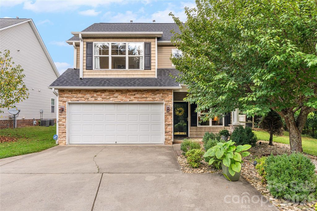 16 Holmes Lane, Arden, NC 28704