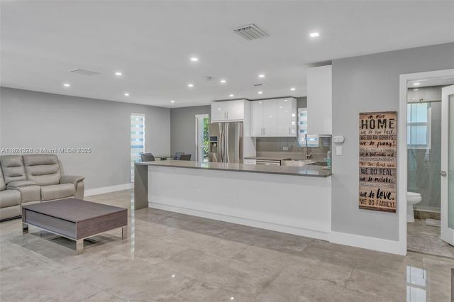 222 2nd Rd, Key Largo, FL 33037