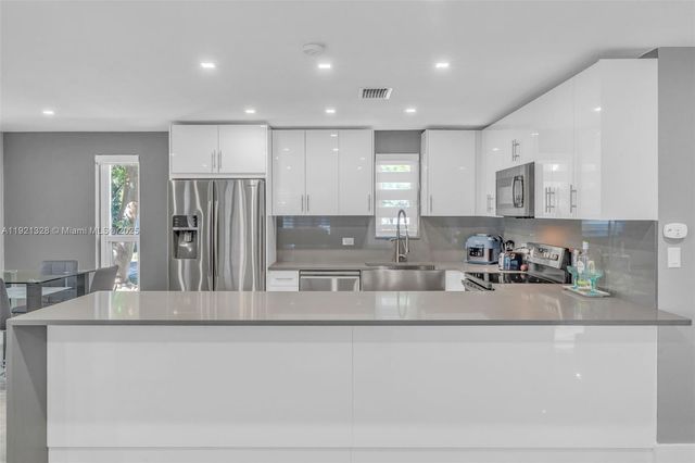 222 2nd Rd, Key Largo, FL 33037