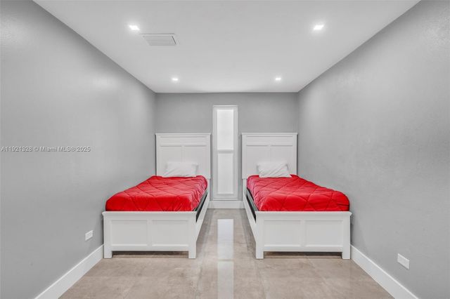 222 2nd Rd, Key Largo, FL 33037