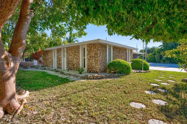 222 2nd Rd, Key Largo, FL 33037