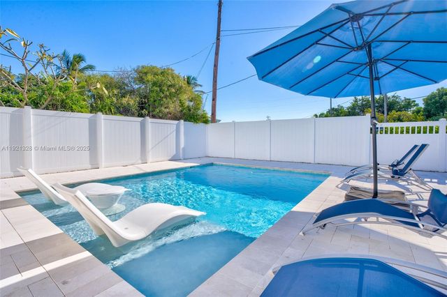 222 2nd Rd, Key Largo, FL 33037