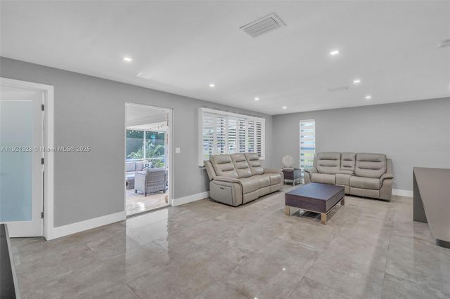 222 2nd Rd, Key Largo, FL 33037