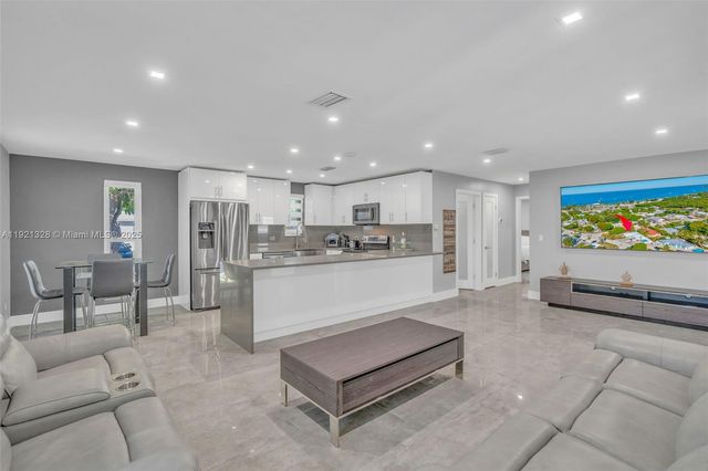 222 2nd Rd, Key Largo, FL 33037