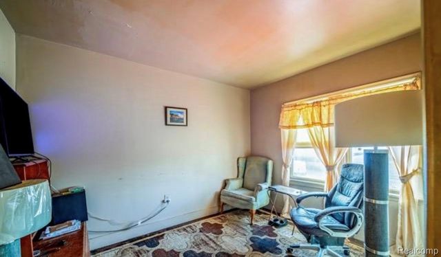 19430 W Warren Avenue, Detroit, MI 48228