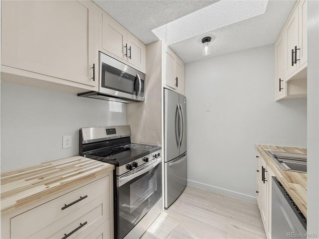 2835 S Monaco Street Parkway 1-108, Denver, CO 80222
