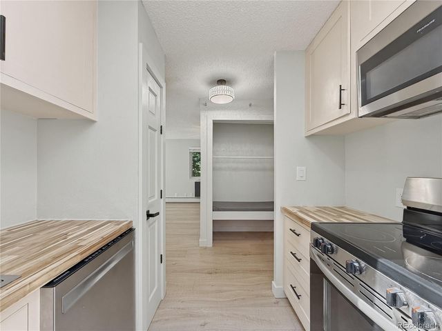 2835 S Monaco Street Parkway 1-108, Denver, CO 80222