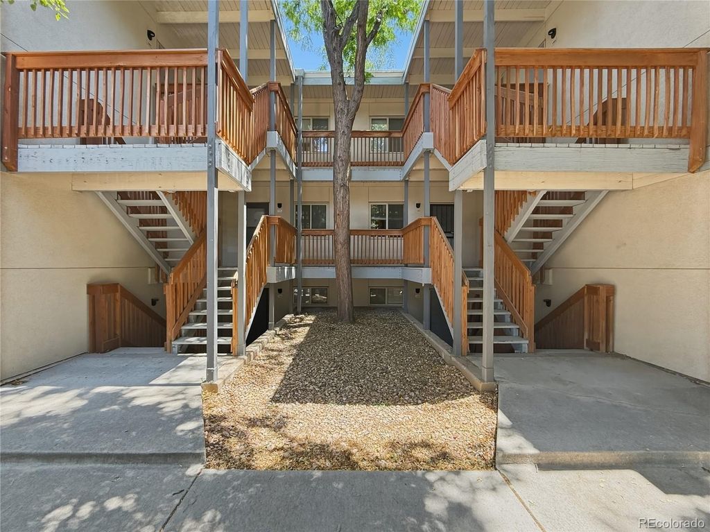 2835 S Monaco Street Parkway 1-108, Denver, CO 80222