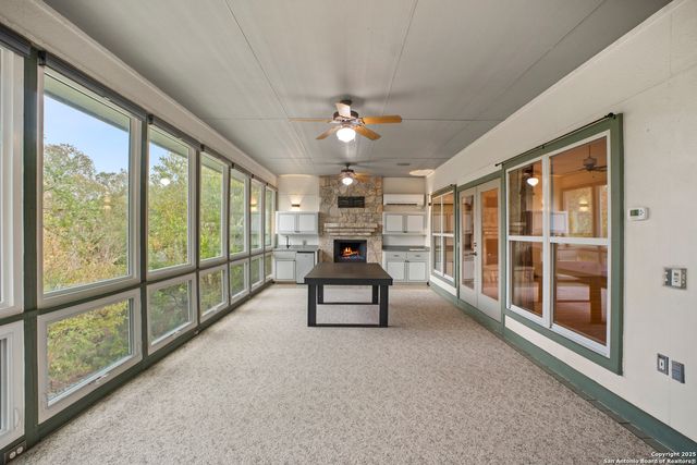 1245 PHANTOM RIDER TRL, Spring Branch, TX 78070